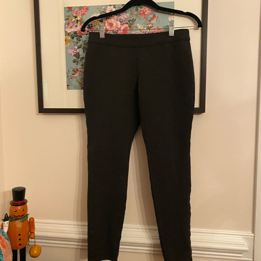 Studio M High Waist Ponte
Leggings, sz Small - Picture 2 of 9